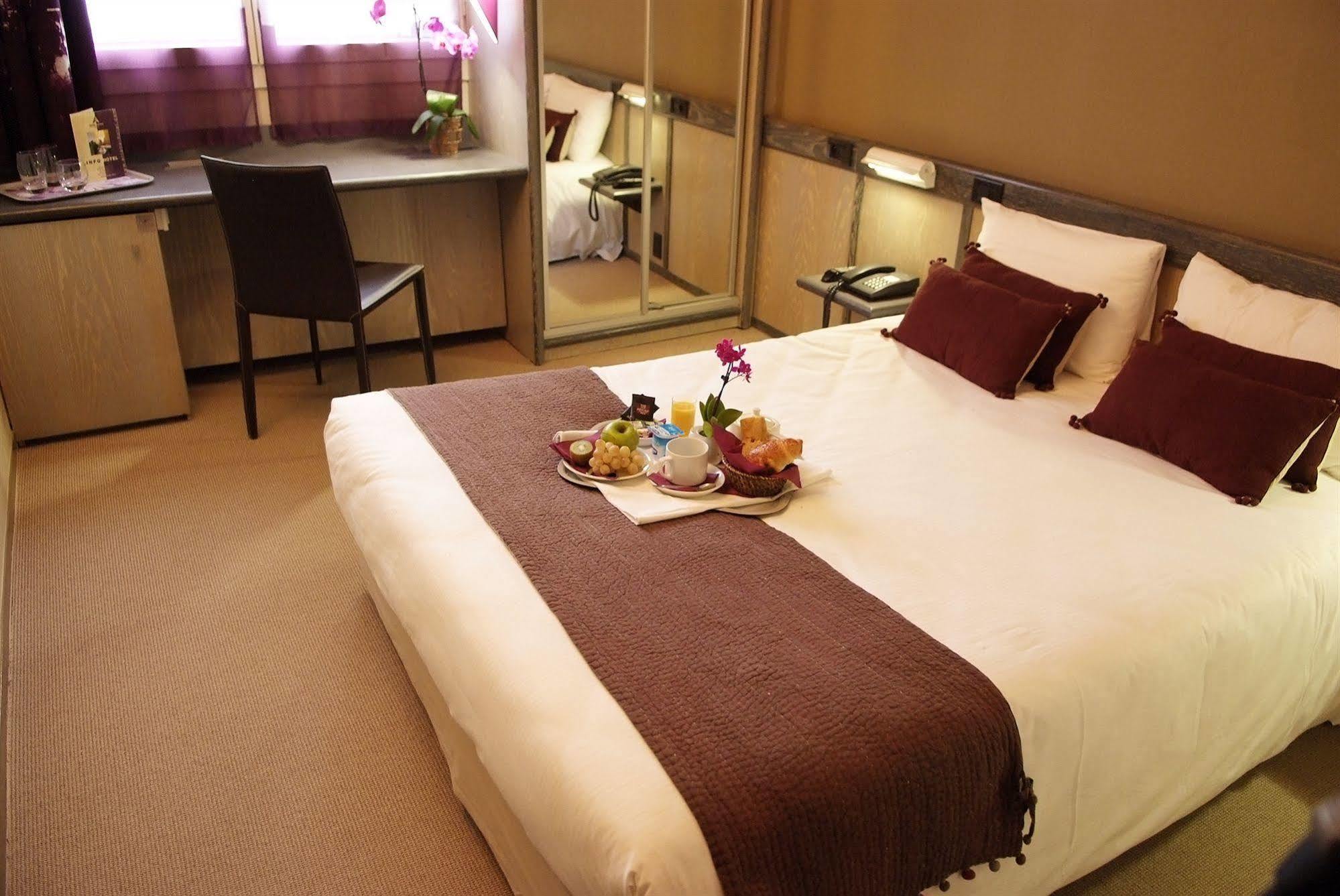 Hotel Gratte-Ciel Ariana Villeurbanne Dış mekan fotoğraf