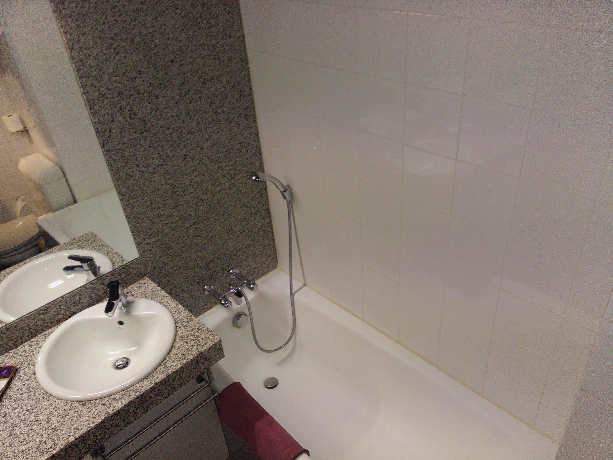 Hotel Gratte-Ciel Ariana Villeurbanne Dış mekan fotoğraf