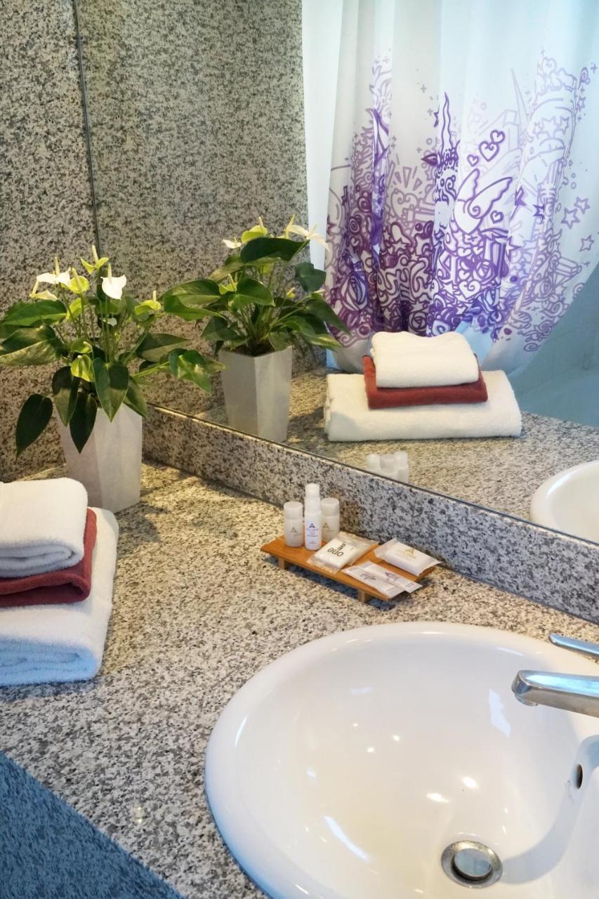 Hotel Gratte-Ciel Ariana Villeurbanne Dış mekan fotoğraf